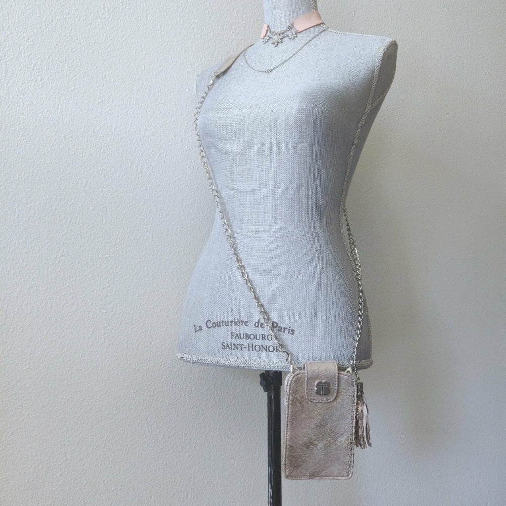 Thale Blanc La Pochette Phone Case